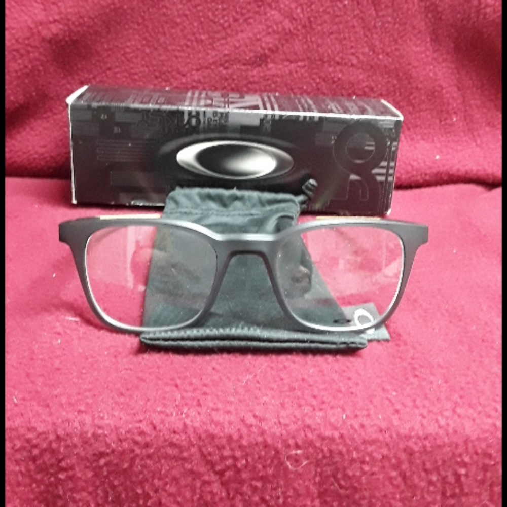 Oakley Eyeglass Frame Milestone 3.0 NWOT No RX